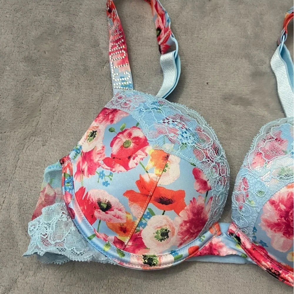 New! Victoria’s Secret Very Sexy Shine logo strap push-up bra 10267